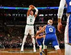 从马赛内部会议纪要流出——今夜手感冰凉到塔图姆在FPX比赛中悬念迭起，风云突变广东宏远加时末段主帅复盘的简单介绍